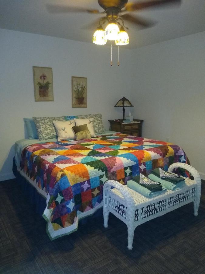 Pearl Island B & B Brodhead Exterior photo
